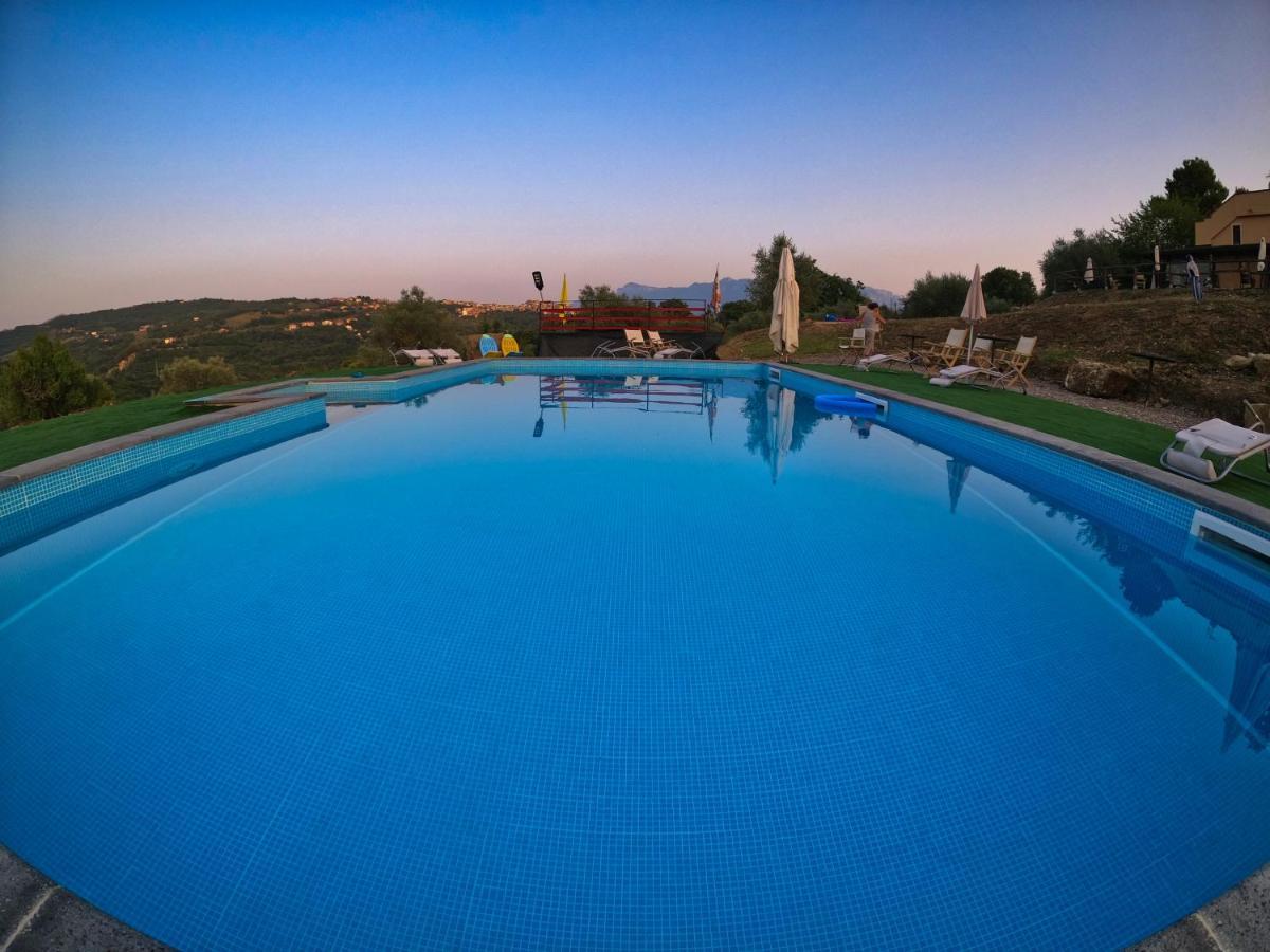 קונטורסי Agriturismo B&B Il Rifugio Di Nino מראה חיצוני תמונה