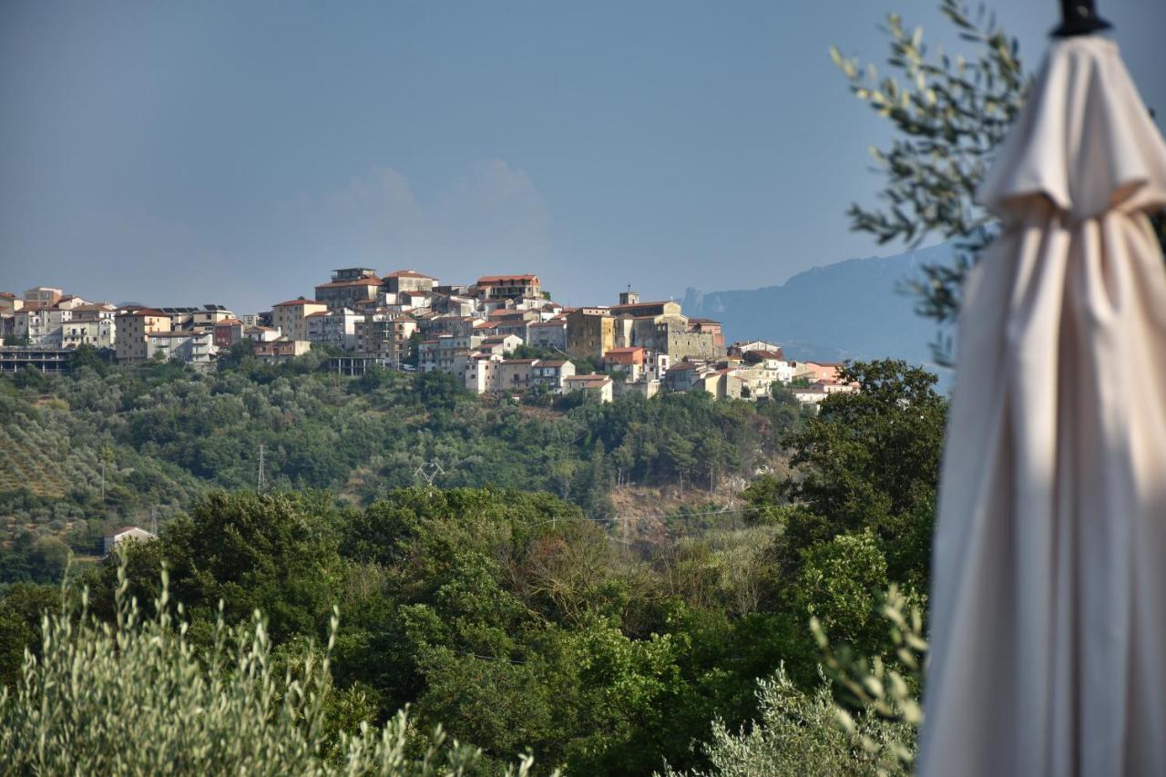 קונטורסי Agriturismo B&B Il Rifugio Di Nino מראה חיצוני תמונה